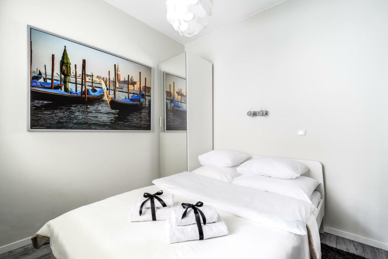 Warsaw Night Apartments Siedmiogrodzka Kültér fotó